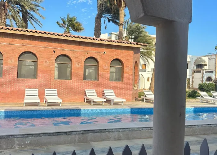 Mashrabiya One Bed 3* Gurdaka